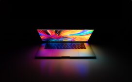 cumpara laptop