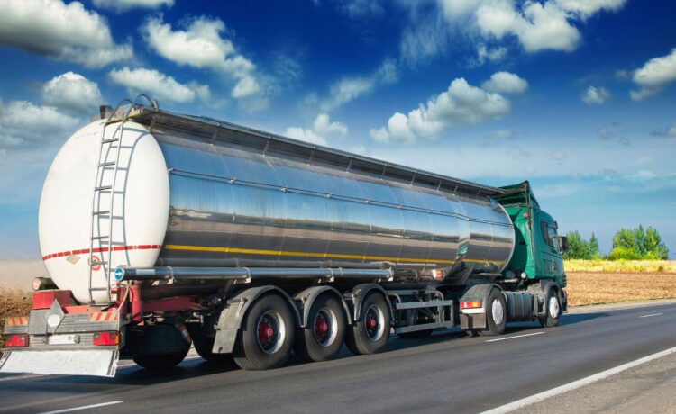 Urmărirea GPS în Lumea Petrolieră Control și Optimizare