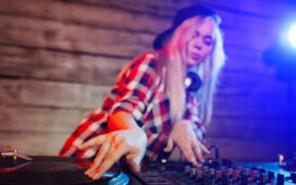 organizare petrecere cu dj